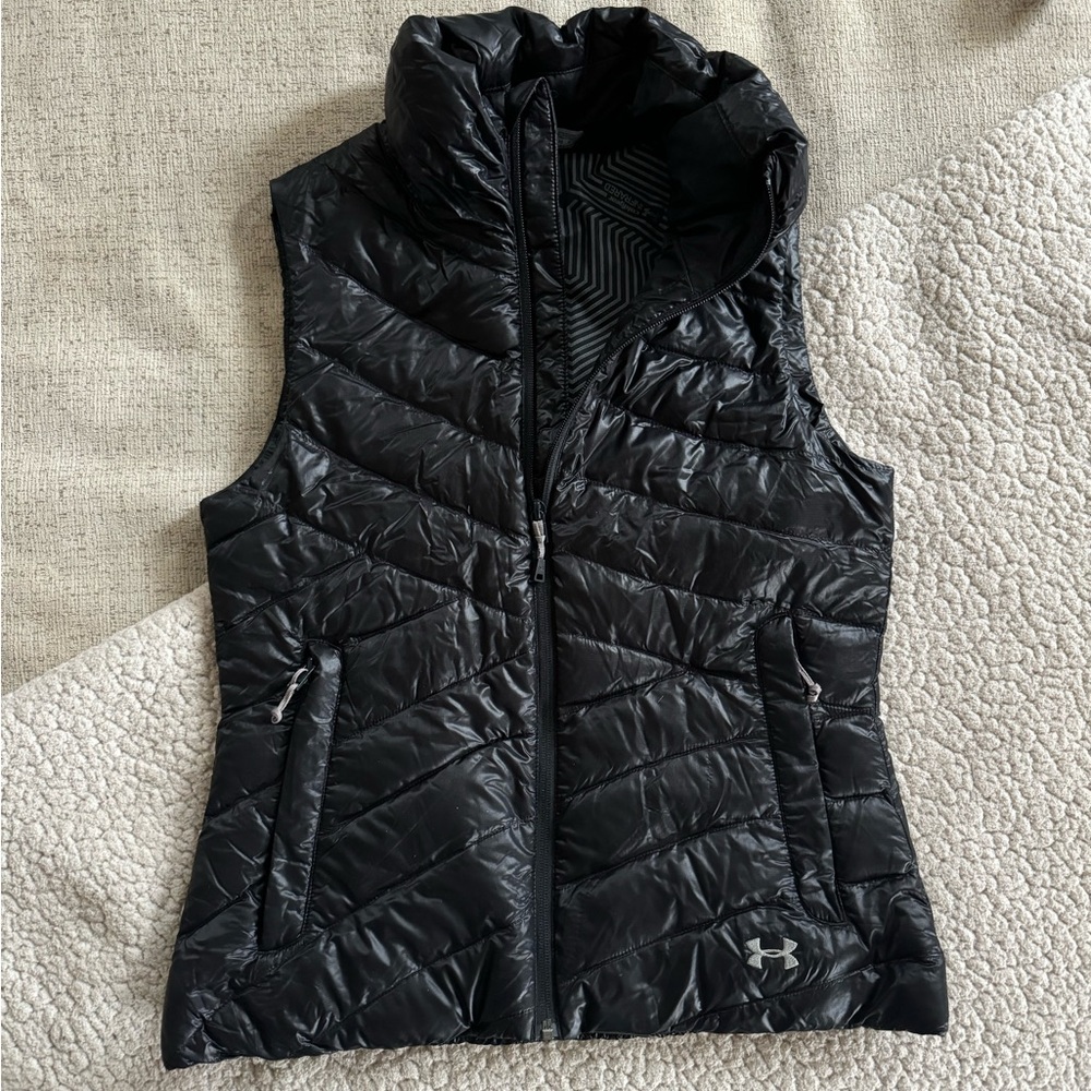 Under Armour black puffer vest